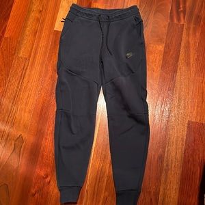 Nike Tech Sweatpants